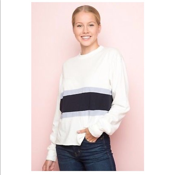 Brandy Melville Tops - RARE brandy melville top!!!